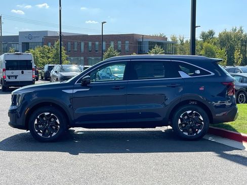 New 2026 Kia Sorento S AWD/4WD image 4