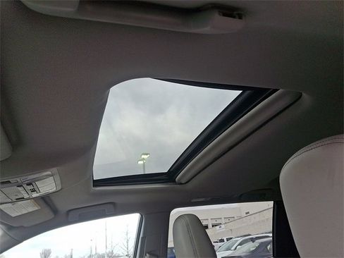 Used 2014 Toyota Highlander XLE image 13