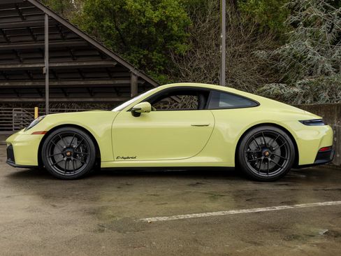 Certified 2025 Porsche 911 Carrera 4 GTS image 2