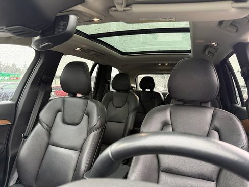 Used 2022 Volvo XC90 T6 Momentum image 24