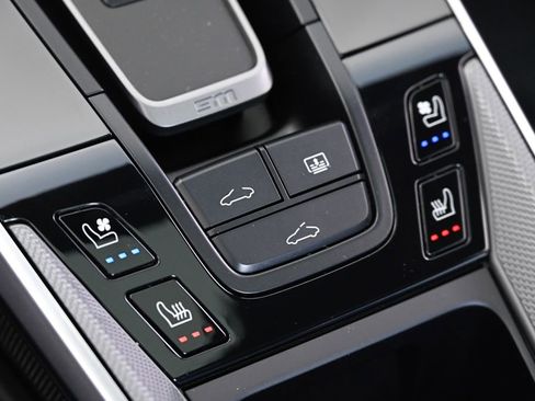 Used 2024 Porsche 911 Turbo image 32