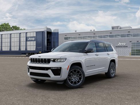 New 2026 Jeep Grand Cherokee L Summit image 1
