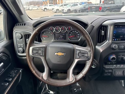 Used 2022 Chevrolet Silverado 2500 LT w/ Convenience Package image 14