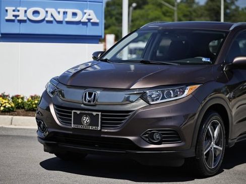 Used 2022 Honda HR-V EX image 2