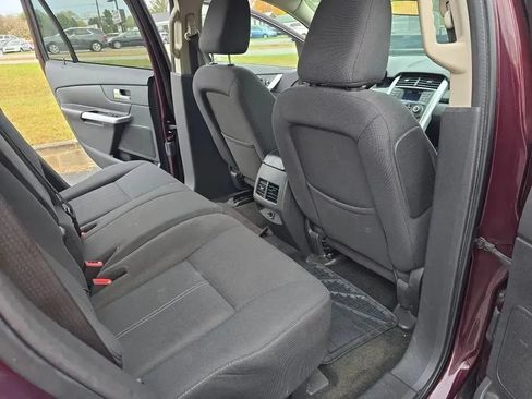 Used 2011 Ford Edge SE FWD image 17