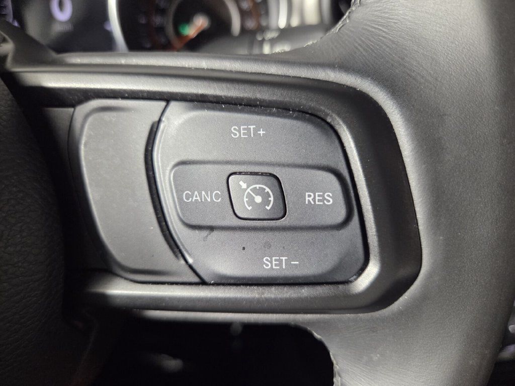 Used 2022 Jeep Wrangler Unlimited Sport AWD/4WD image 38