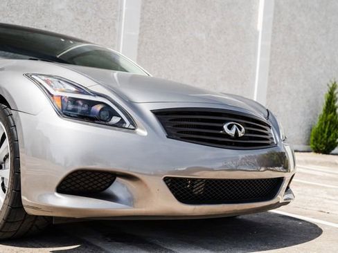 Used 2009 INFINITI G37 Sport w/ Premium Pkg image 24