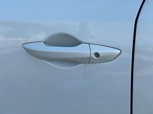 Used 2023 Acura MDX SH-AWD image 22