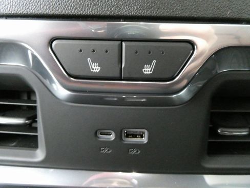 New 2026 GMC Sierra 3500 Denali Ultimate image 21