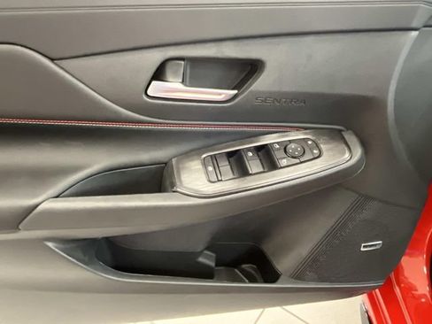New 2026 Nissan Sentra SR w/ SR Premium Package FWD image 20