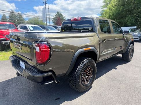 Used 2024 GMC Canyon Elevation w/ Elevation Premium Package RWD image 3