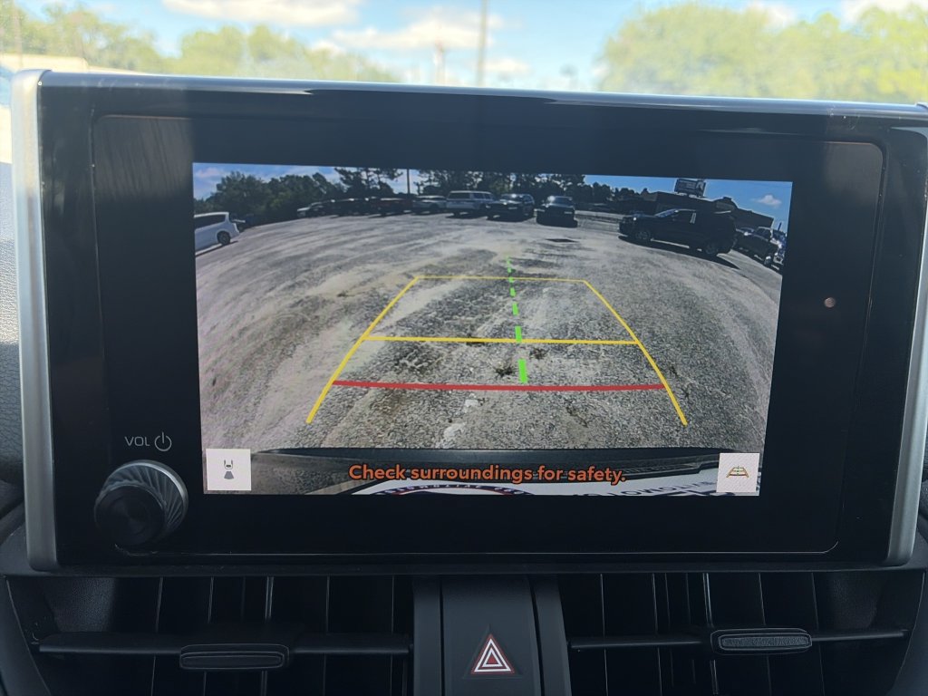 Used 2025 Toyota RAV4 XLE FWD image 21