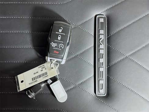 New 2026 RAM 3500 Limited w/ Towing Technology Group image 20