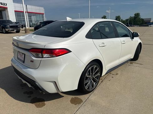 Used 2020 Toyota Corolla SE FWD image 3