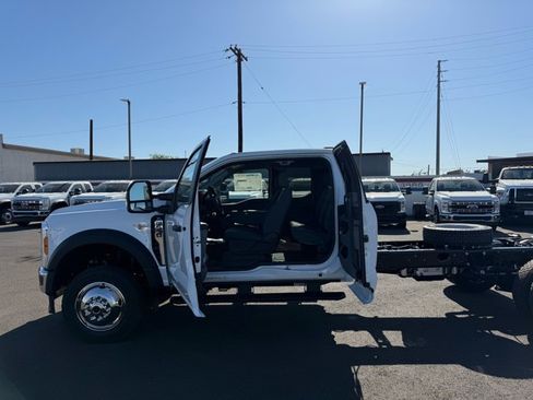New 2026 Ford F550 4x4 Supercab Super Duty image 13