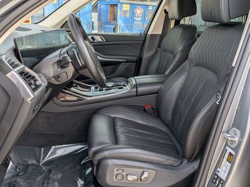 Used 2025 BMW X7 xDrive40i image 18