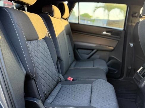 Used 2021 Volkswagen Atlas Cross Sport S image 20