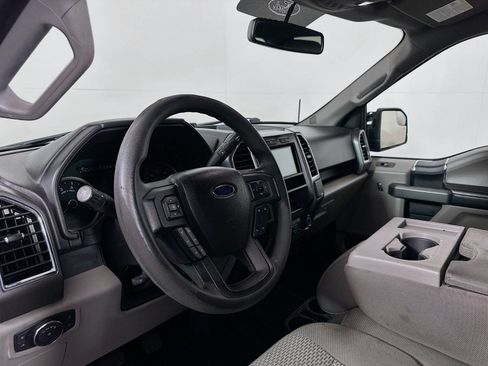 Used 2016 Ford F150 XLT AWD/4WD image 9