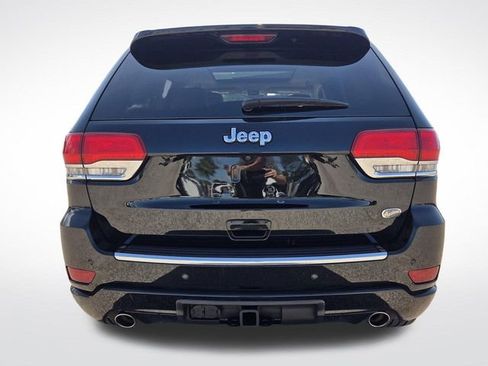Used 2018 Jeep Grand Cherokee Overland RWD image 8