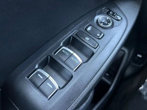 Used 2018 Honda Accord Touring image 45
