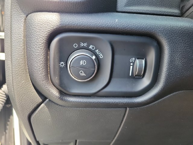 Used 2024 RAM 3500 Big Horn AWD/4WD image 25