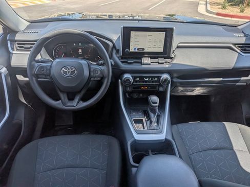 Used 2025 Toyota RAV4 XLE FWD image 22