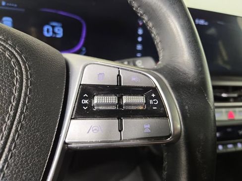 Certified 2025 Kia Telluride S FWD image 23