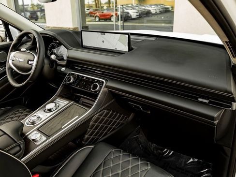 Used 2024 Genesis GV80 3.5T w/ Prestige Package image 28