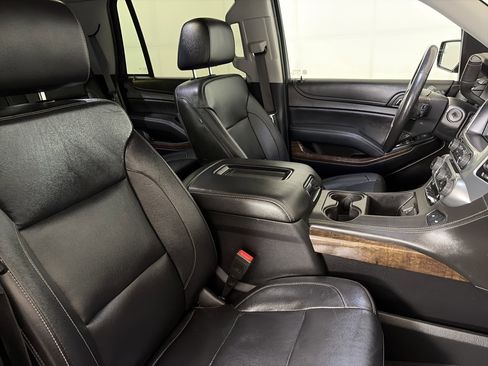 Used 2020 Chevrolet Tahoe LT image 29