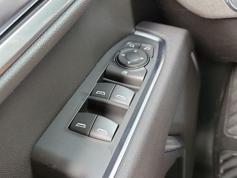 Used 2025 GMC Sierra 1500 SLE w/ Preferred Package AWD/4WD image 13