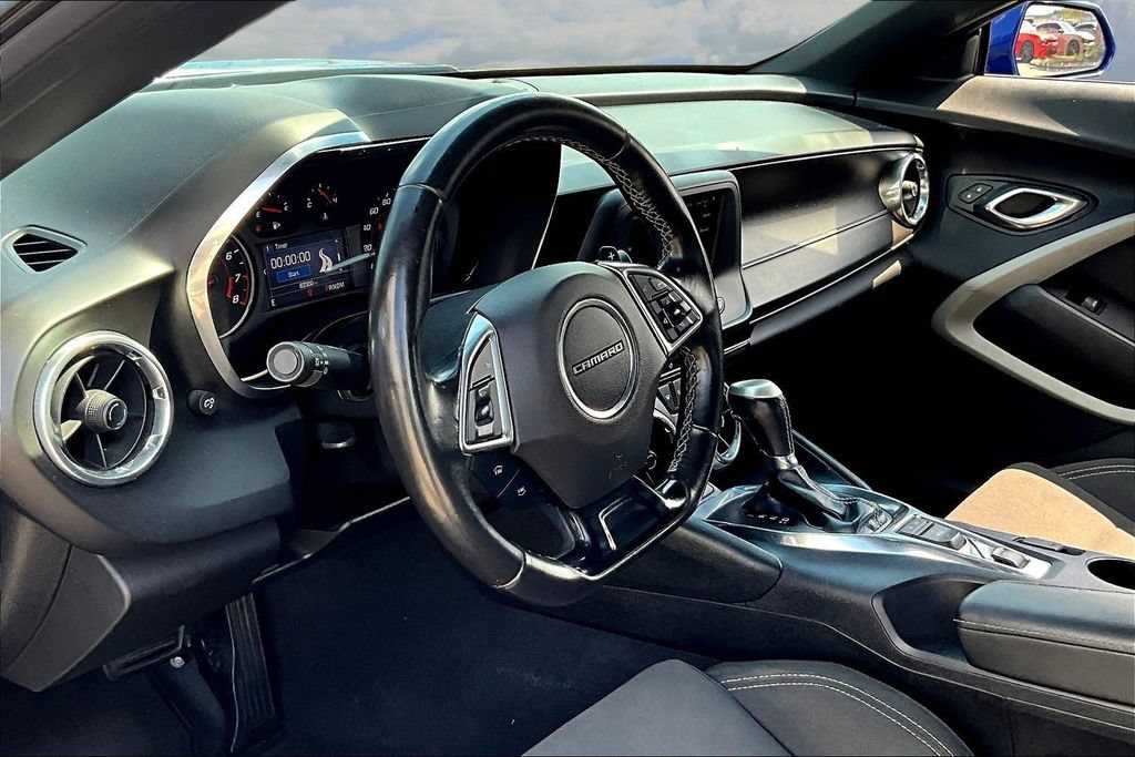 Used 2020 Chevrolet Camaro LT RWD image 16