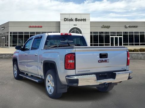 Used 2018 GMC Sierra 1500 SLE w/ SLE Value Package AWD/4WD image 3