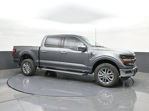 New 2026 Ford F150 XLT w/ Equipment Group 302A MID AWD/4WD image 17