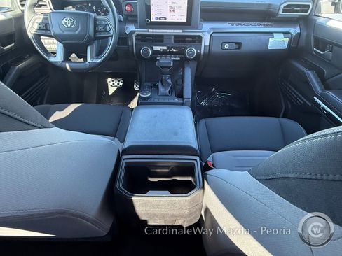 Used 2024 Toyota Tacoma TRD Sport image 18