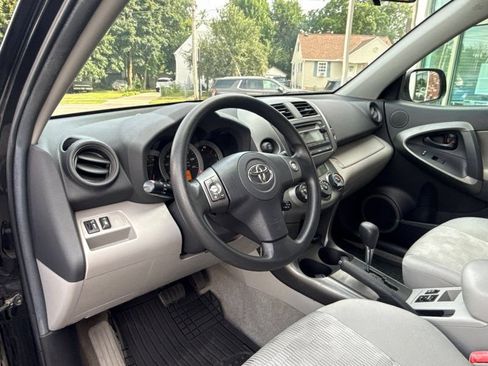 Used 2012 Toyota RAV4 4WD w/ Value Pkg image 10