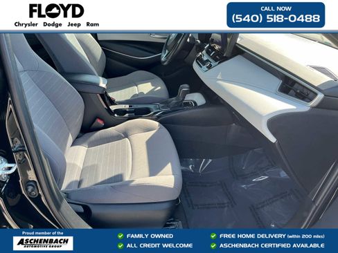 Used 2024 Toyota Corolla SE FWD image 32