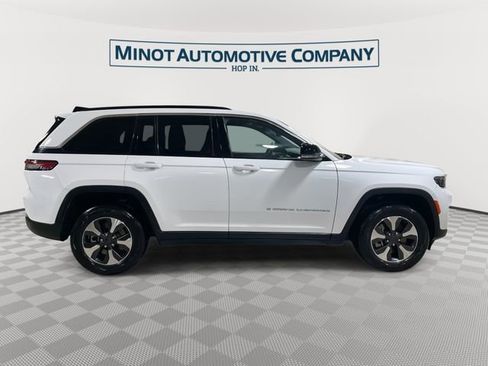 Used 2024 Jeep Grand Cherokee Limited 4xe AWD/4WD image 9