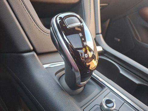 Certified 2025 Cadillac XT5 Sportv w/ Technology Package image 13