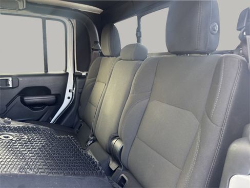 Used 2021 Jeep Gladiator Sport image 20