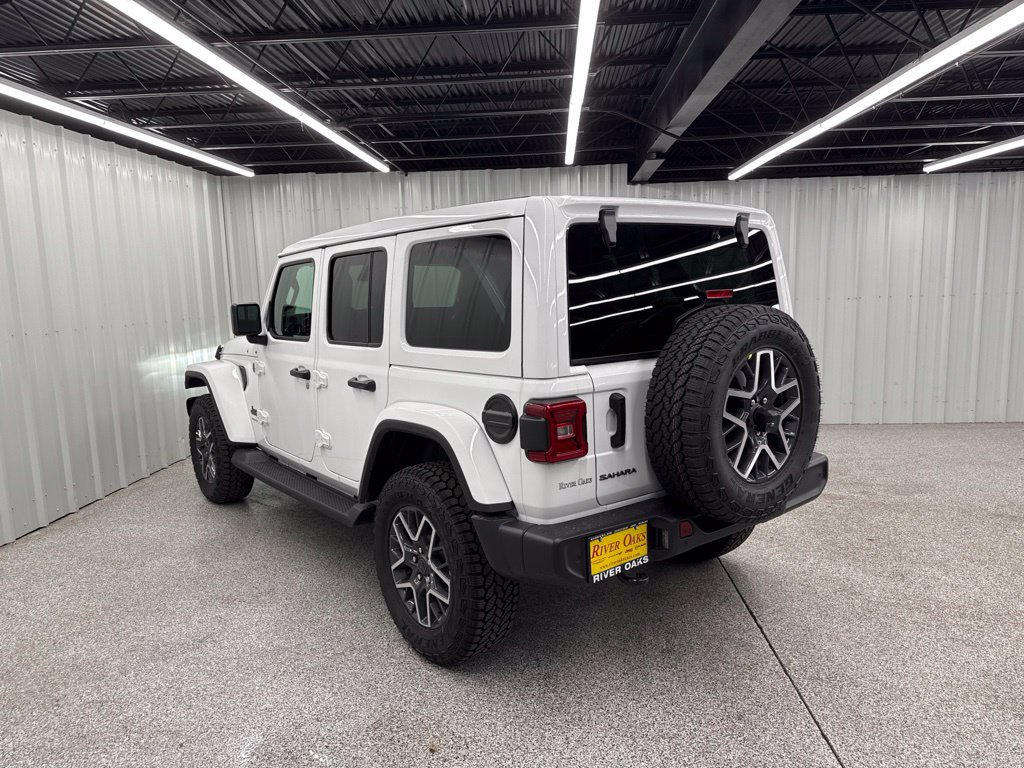 New 2026 Jeep Wrangler Unlimited Sahara AWD/4WD image 4