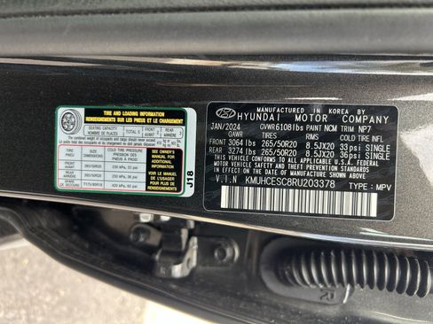 Used 2024 Genesis GV80 3.5T image 23