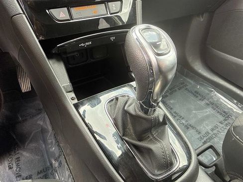 Used 2022 Buick Encore Preferred FWD image 20