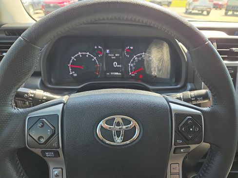 Used 2021 Toyota 4Runner SR5 AWD/4WD image 24