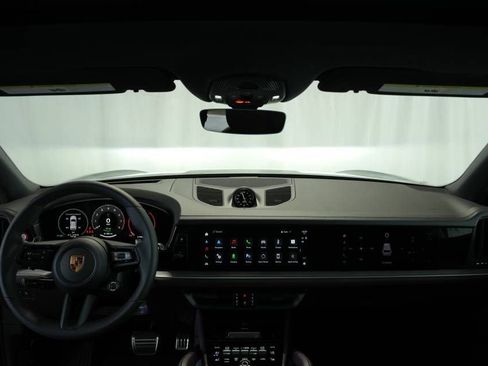 New 2025 Porsche Cayenne E-Hybrid AWD/4WD image 16