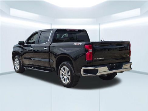 Used 2023 Chevrolet Silverado 1500 LTZ w/ Technology Package AWD/4WD image 4