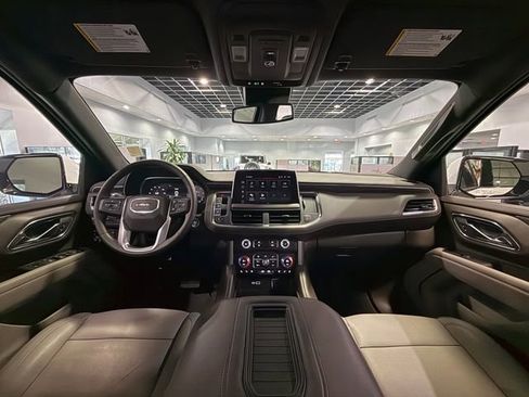 Certified 2024 GMC Yukon XL SLT image 16