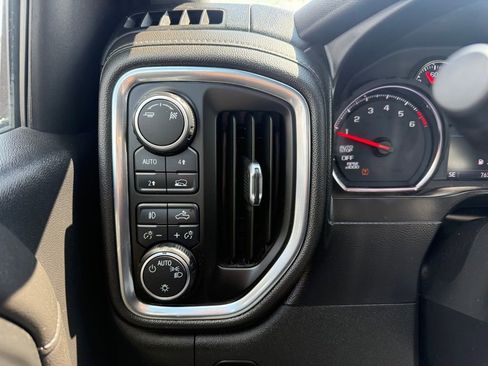 Used 2019 Chevrolet Silverado 1500 RST w/ All-Star Edition AWD/4WD image 17