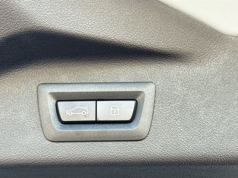 New 2026 BMW X7 xDrive40i w/ M Sport Package image 14