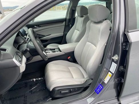 Used 2018 Honda Accord EX image 15