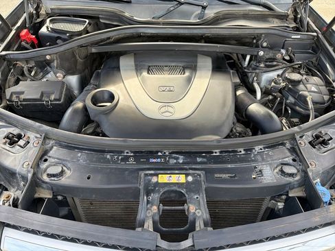 Used 2012 Mercedes-Benz GL 550 GL 550 image 9